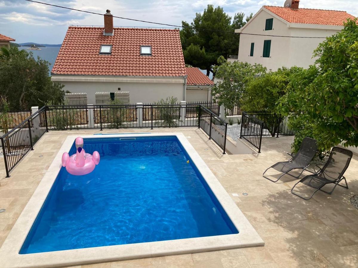 Villa Vlatino Seget Vranjica Exterior foto