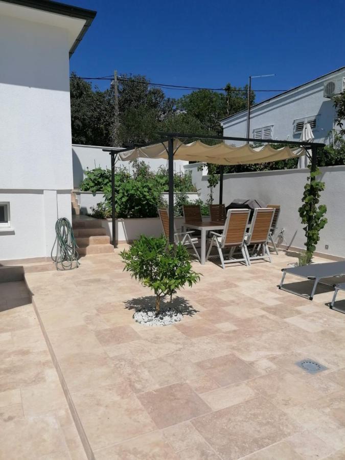 Villa Vlatino Seget Vranjica Exterior foto