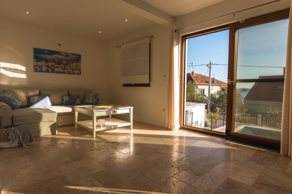 Villa Vlatino Seget Vranjica Exterior foto